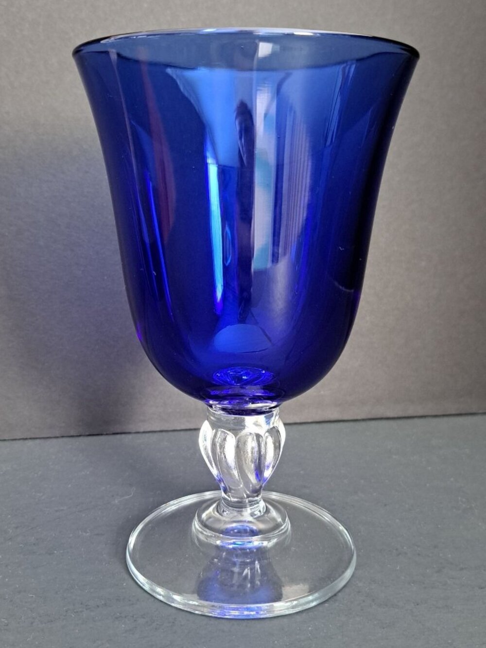 CRISTAL D'ARQUES-DURAND Casual Setting Sapphire Water Goblet